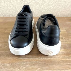 Louis Vuitton Timeout Sneaker in Black Leather Size 41